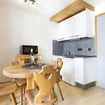 Rent - Centre Appartement *